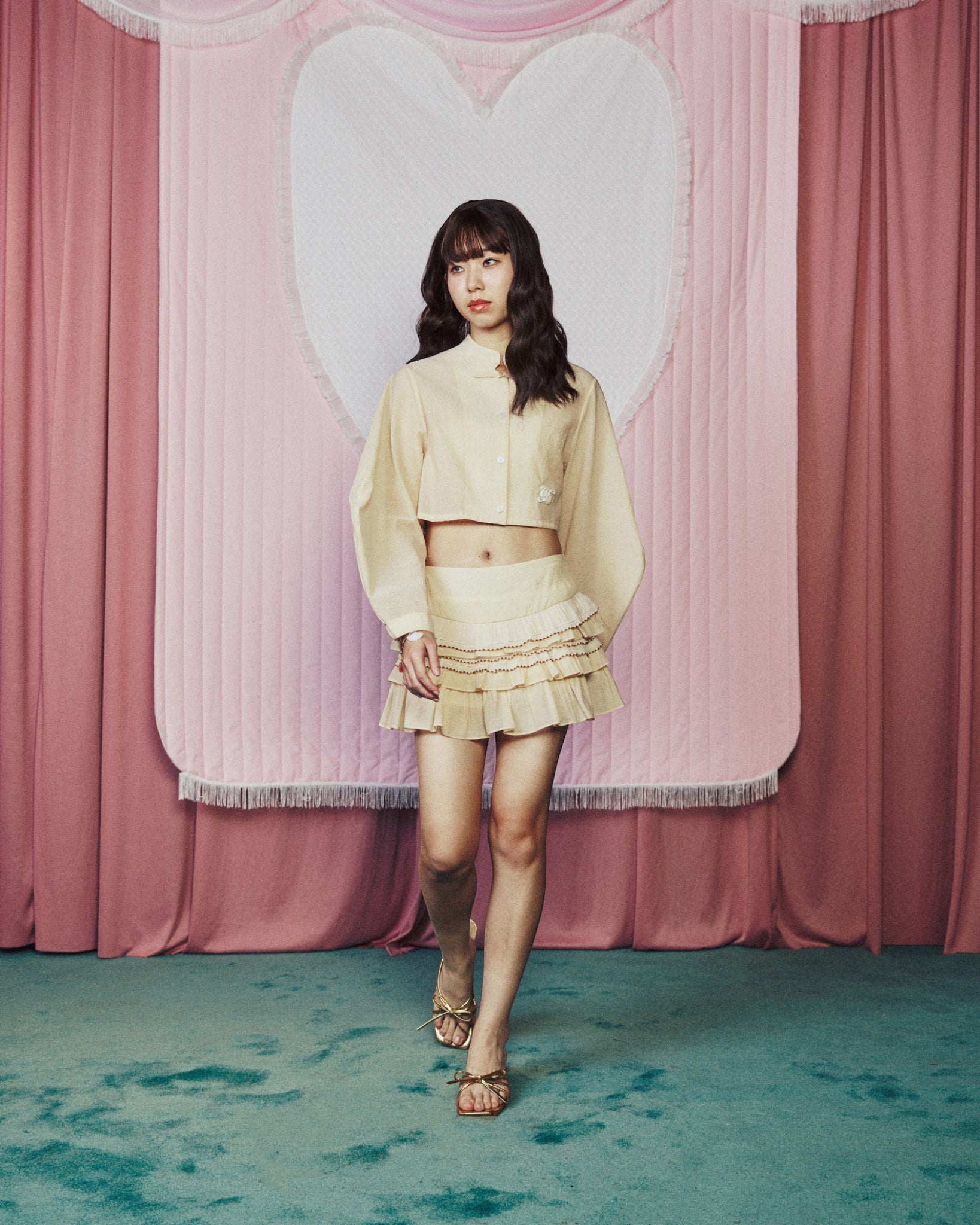 Mandarine Collar Cropped Balloon Top Brown Beige ( Restock Pre-order )