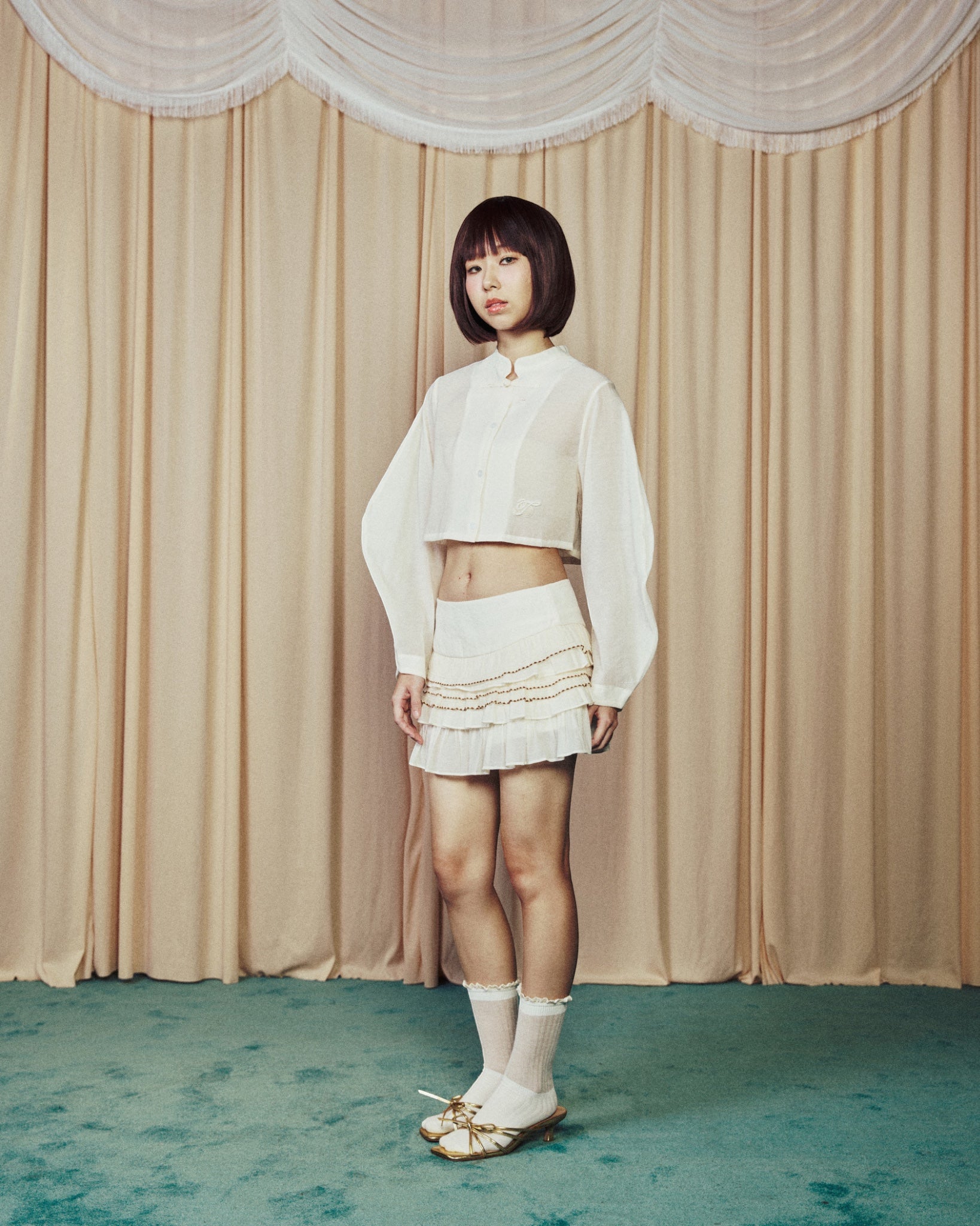 Mandarine Collar Cropped Balloon Top Cream ( Restock Pre-order )