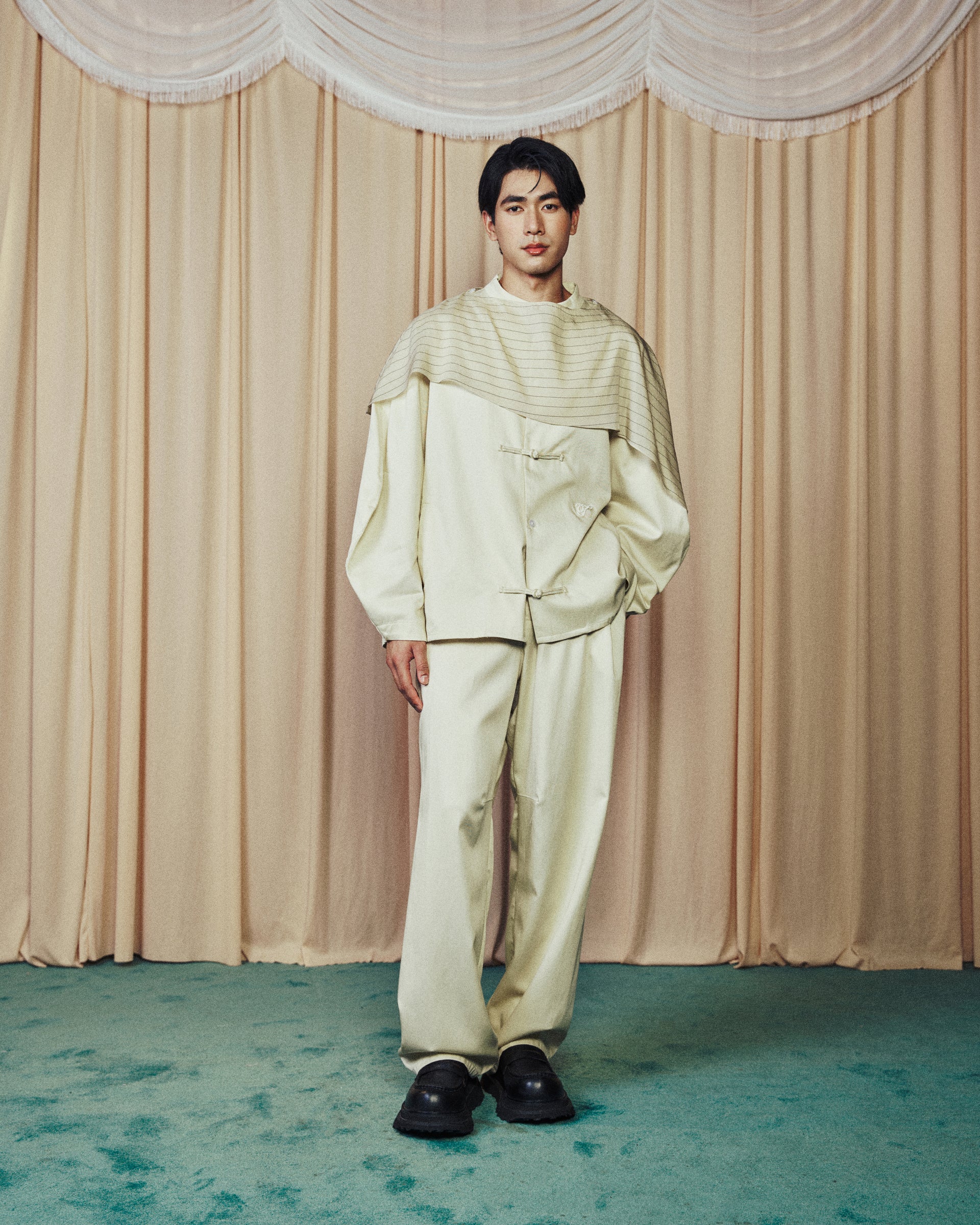 Unisex Lunar Silk Scarf Longsleeve Balloon Top Light Pear